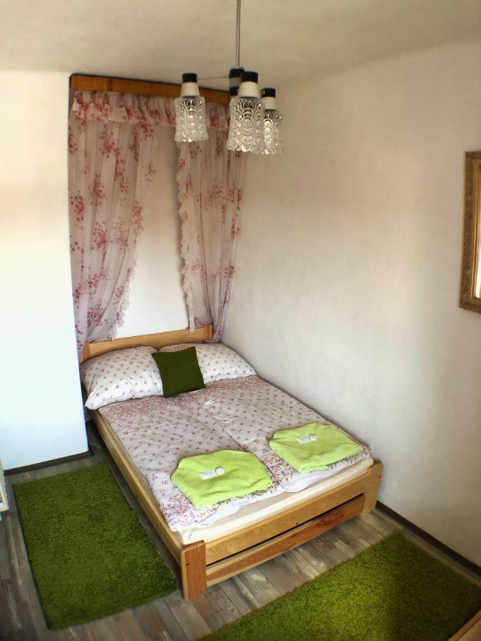 Zahradni Apartment Чешки Крумлов Екстериор снимка